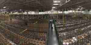 What are Autonomous Robots?  8 Applications for Today’s AMRs